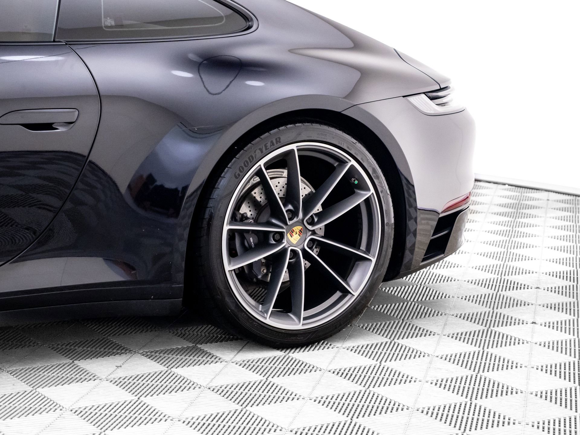 Used 2021 Porsche 911 Carrera image 33