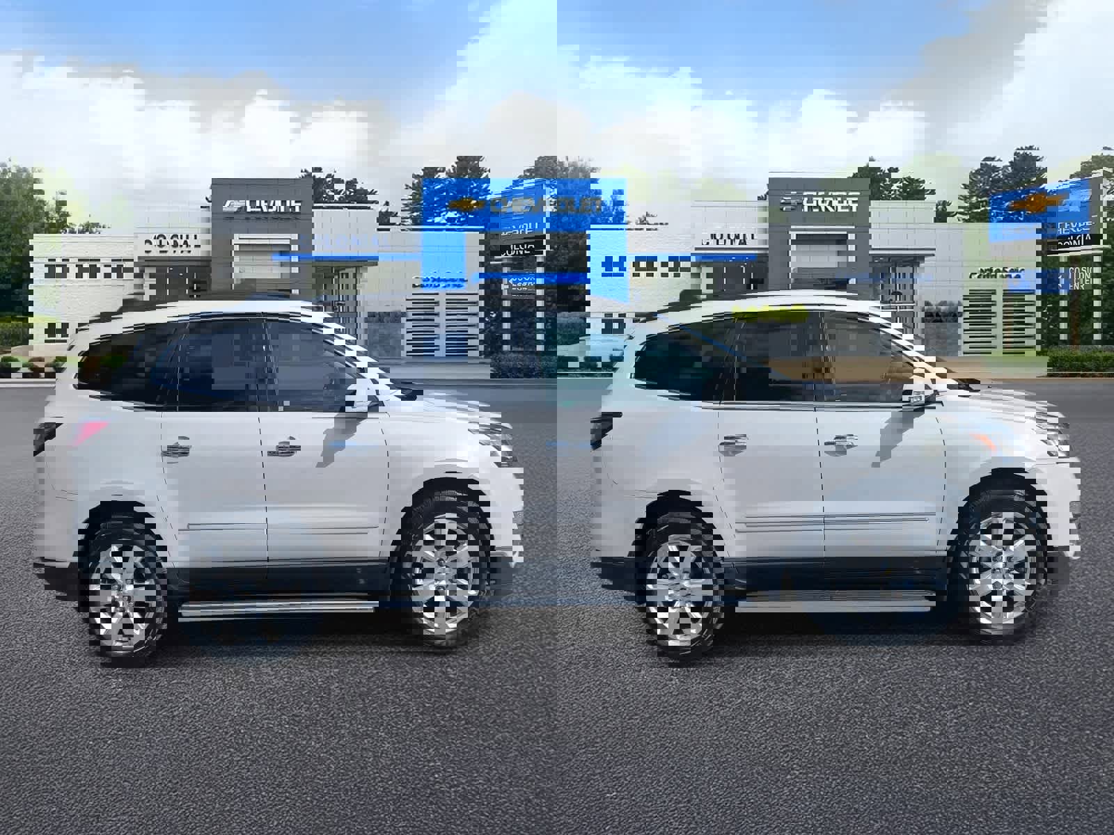 Used 2017 Chevrolet Traverse Premier w/ LPO, 'HIT The Road' Package image 3