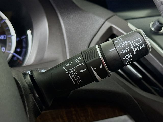 Used 2020 Acura MDX SH-AWD image 16