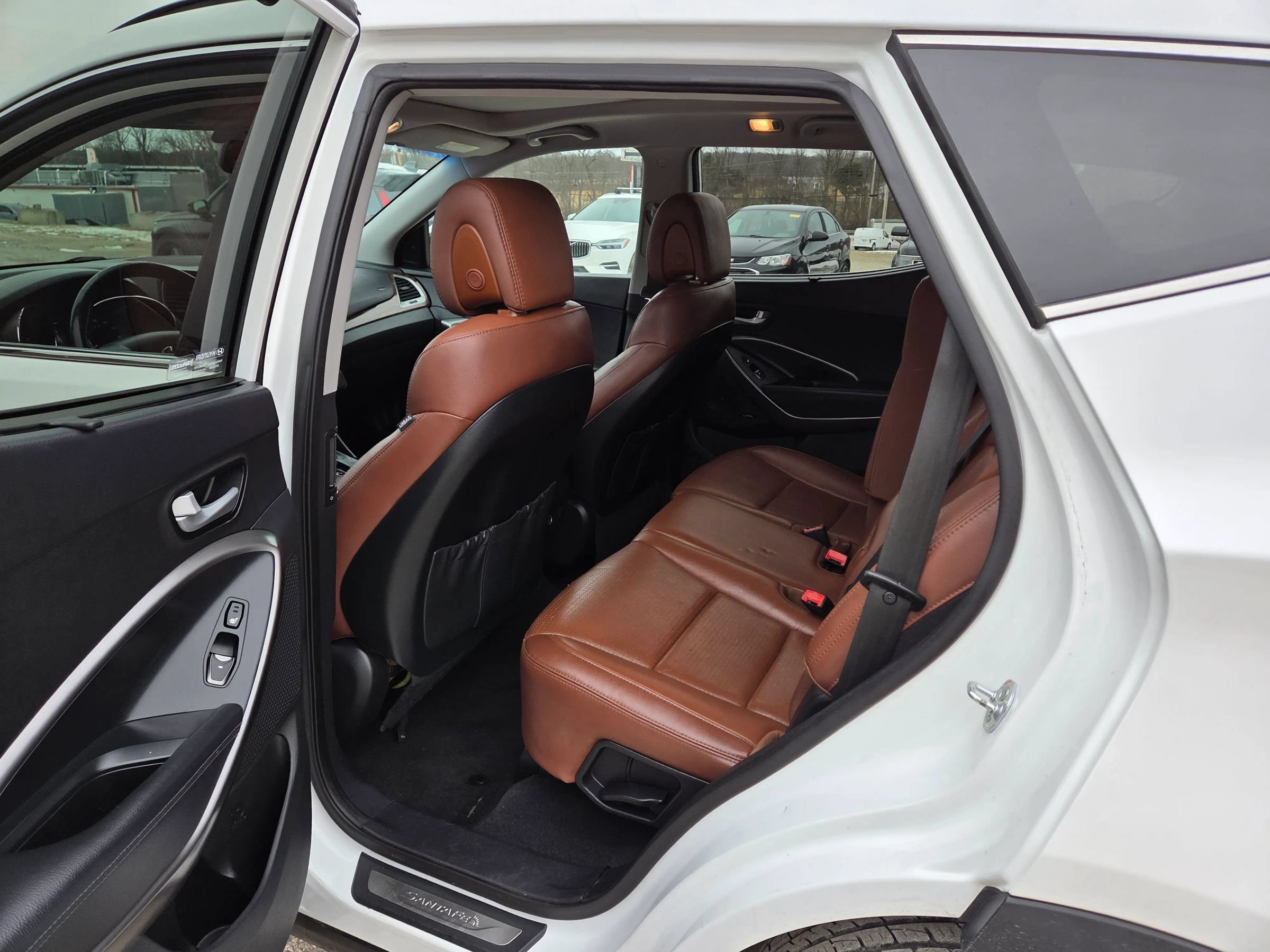 Used 2014 Hyundai Santa Fe Sport 2.0T w/ Technology Package 05 FWD image 15