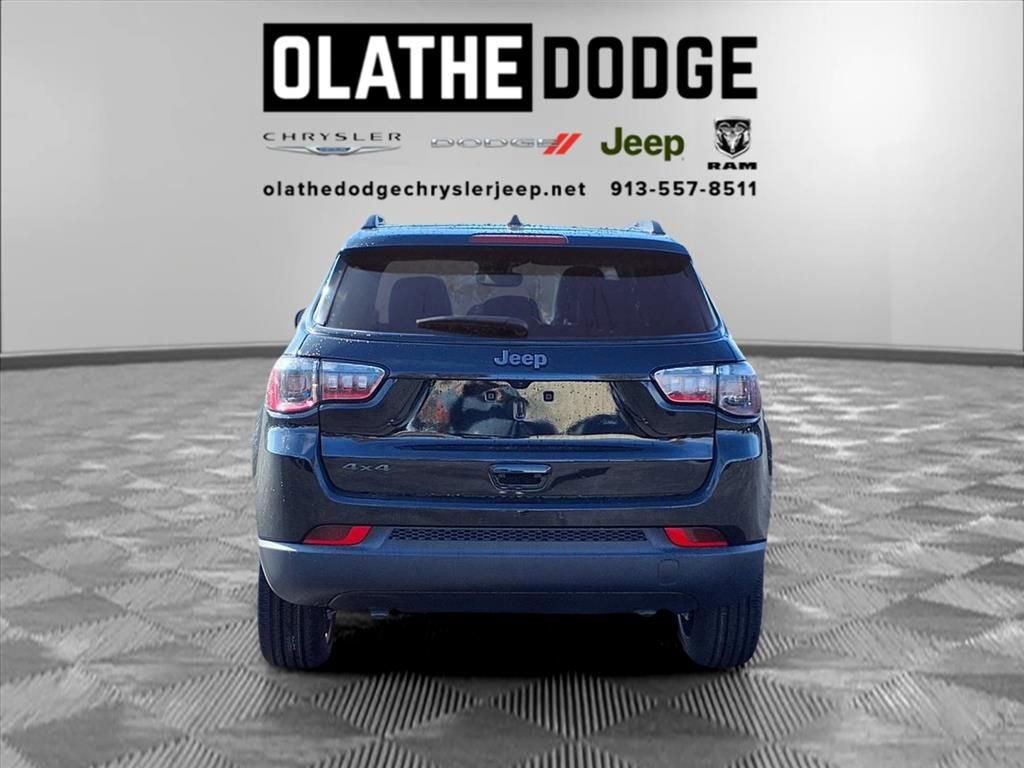 New 2026 Jeep Compass Latitude image 24