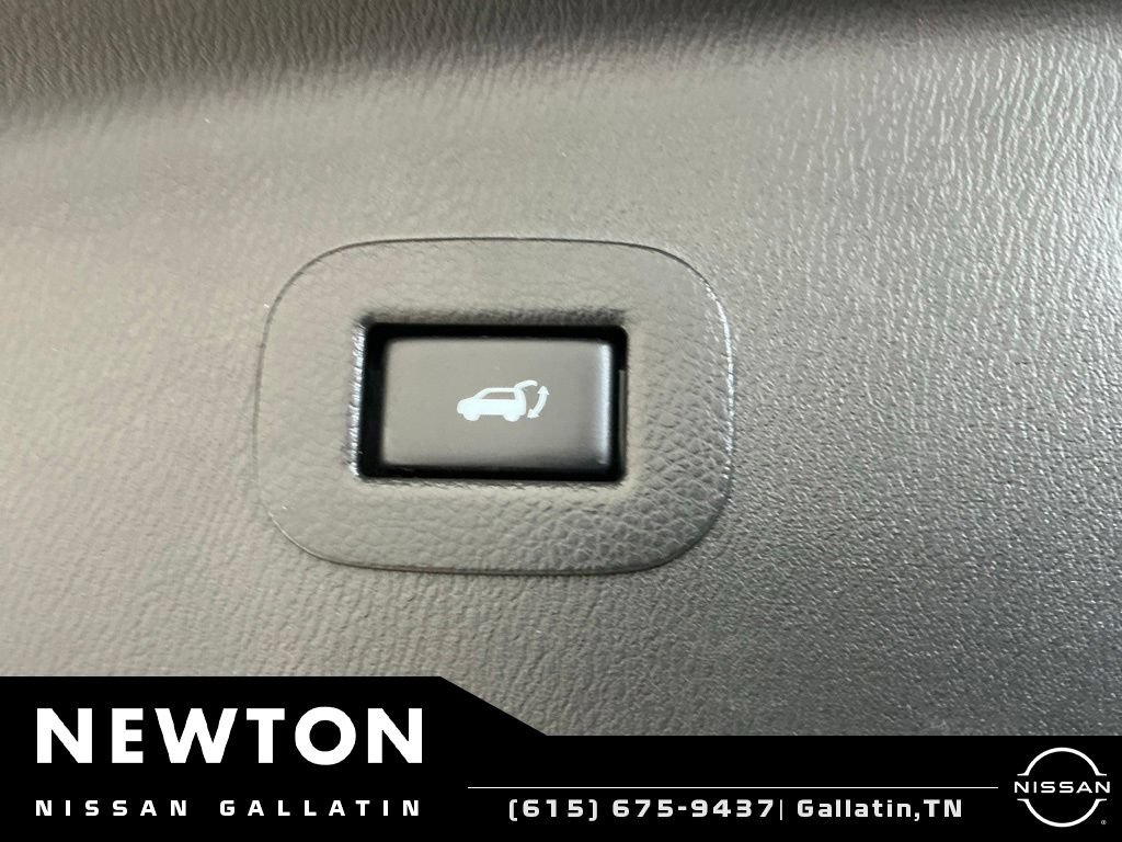 Used 2016 INFINITI QX80 2WD w/ Signature Edition Package image 27