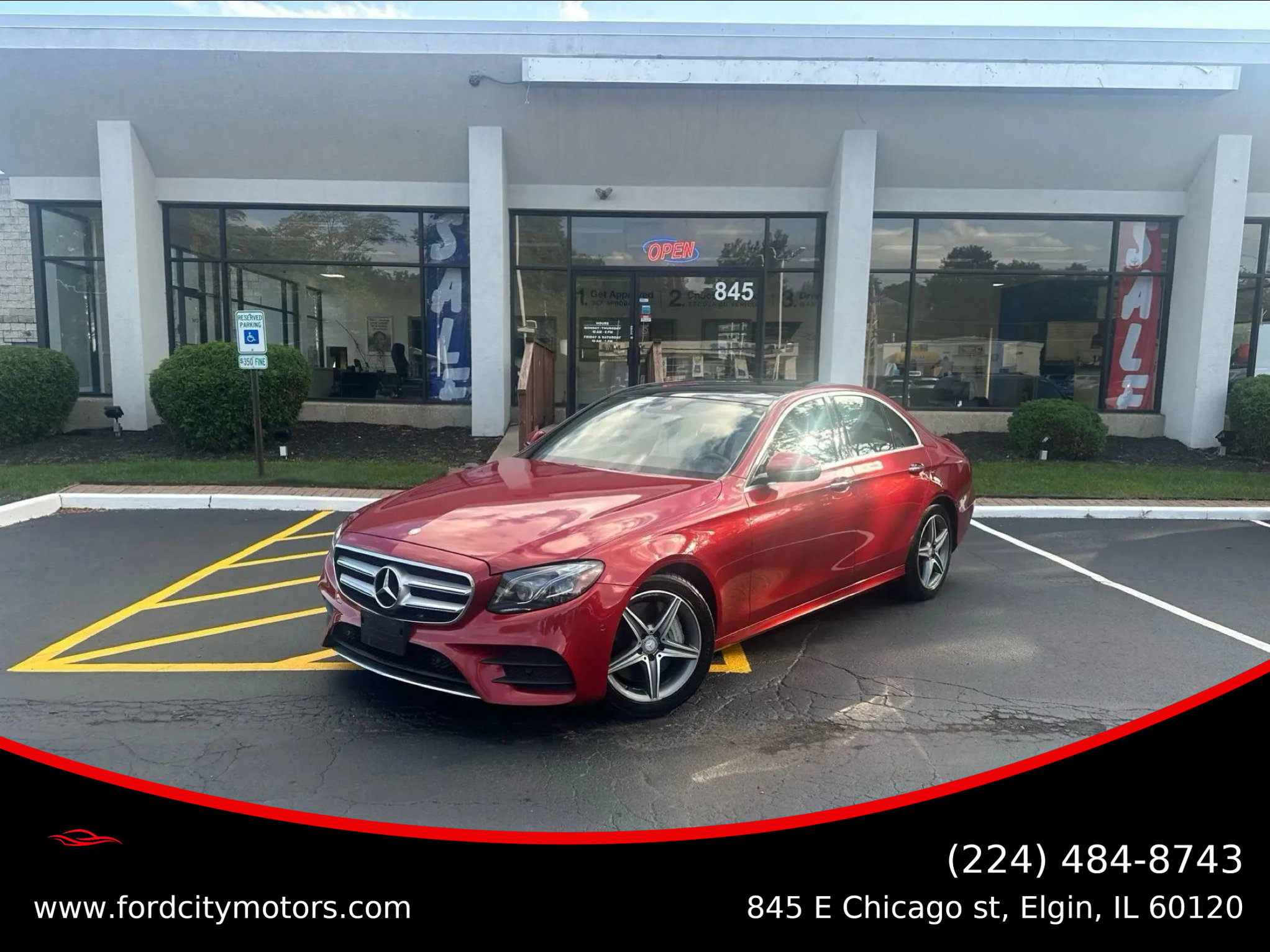 Used 2017 Mercedes-Benz E 300 4MATIC image 1