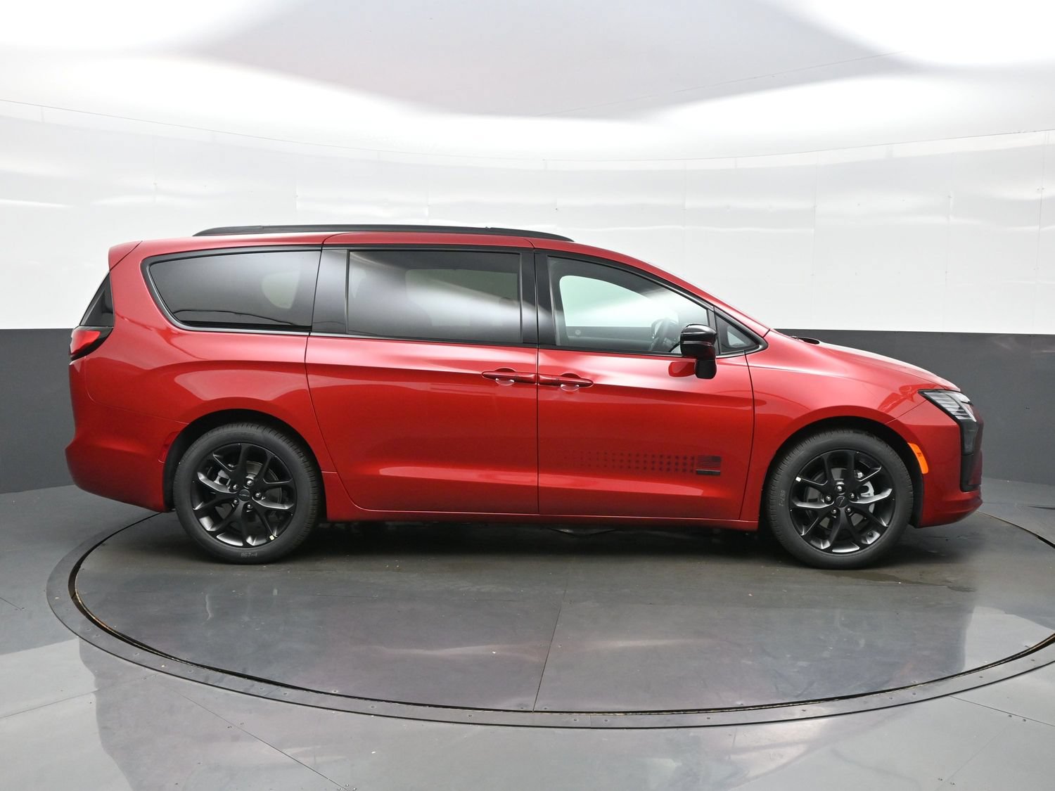 New 2027 Chrysler Pacifica Select FWD image 10
