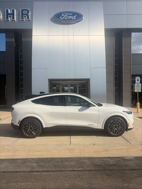 New 2026 Ford Mustang Mach-E Premium AWD/4WD image 8