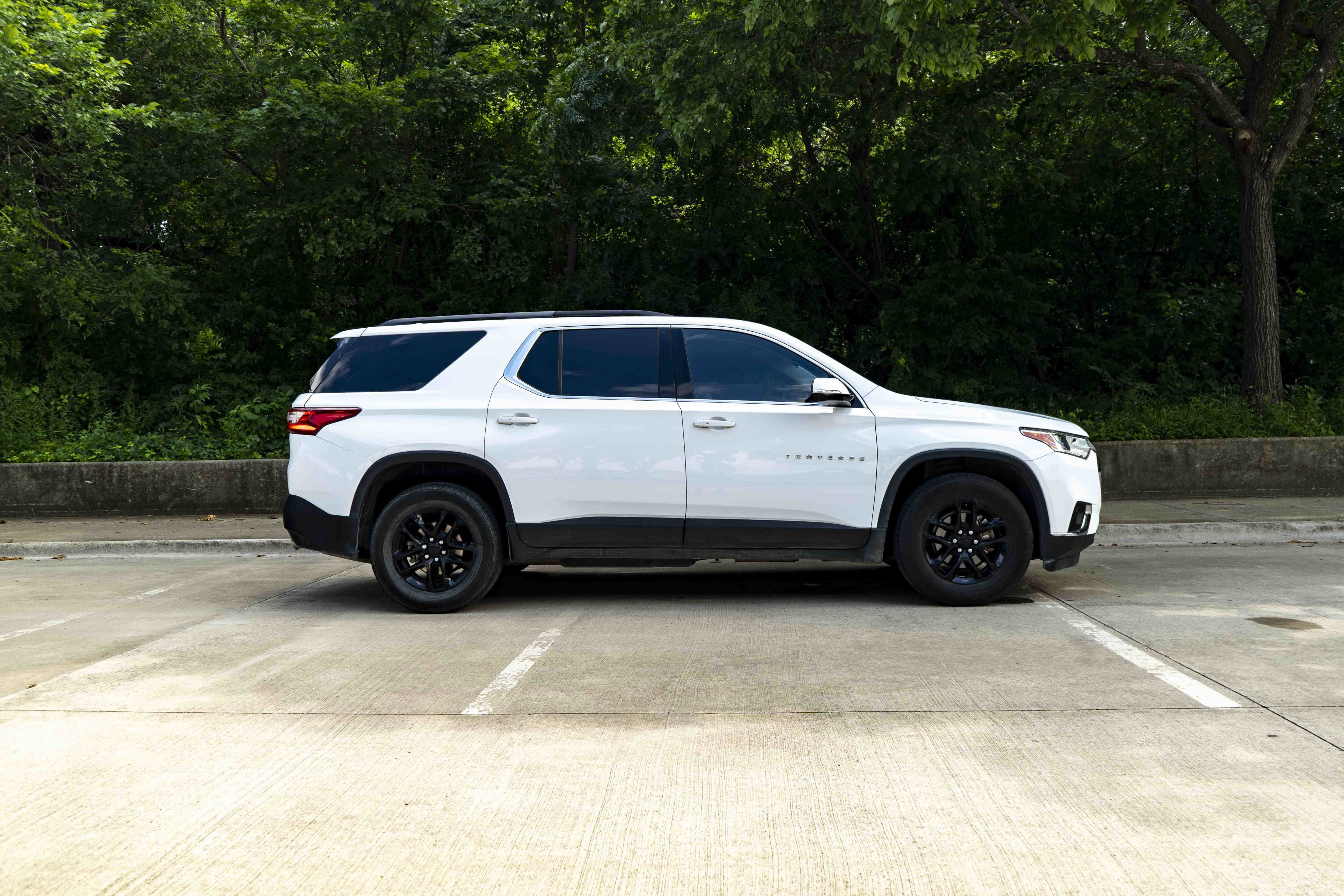 Used 2019 Chevrolet Traverse LT FWD image 10