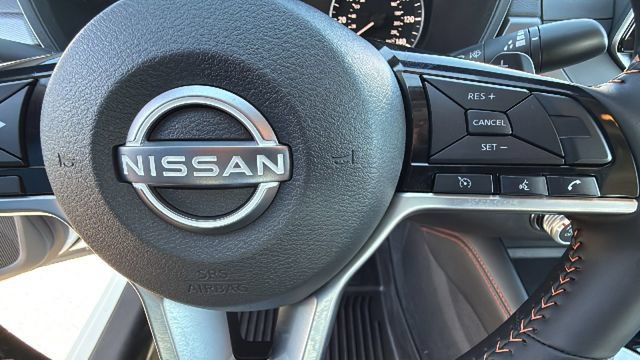 Used 2025 Nissan Altima 2.5 SR AWD/4WD image 18