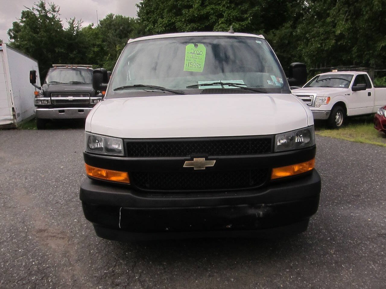 Used 2020 Chevrolet Express 2500 w/ Driver Convenience Package RWD image 2