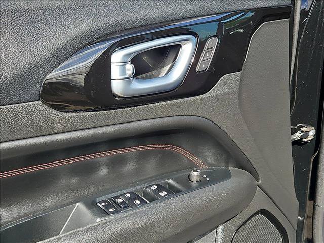 Used 2023 Jeep Compass Trailhawk w/ Trailhawk Elite Group AWD/4WD image 12