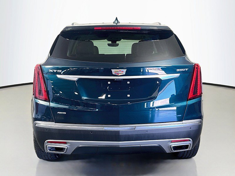 Used 2025 Cadillac XT5 Premium Luxury w/ Technology Package AWD/4WD image 6