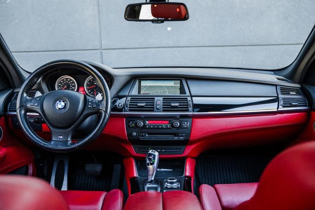 Used 2012 BMW X5 M image 2