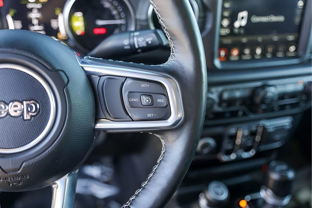 Used 2021 Jeep Wrangler Unlimited Sahara w/ Cold Weather Group image 16