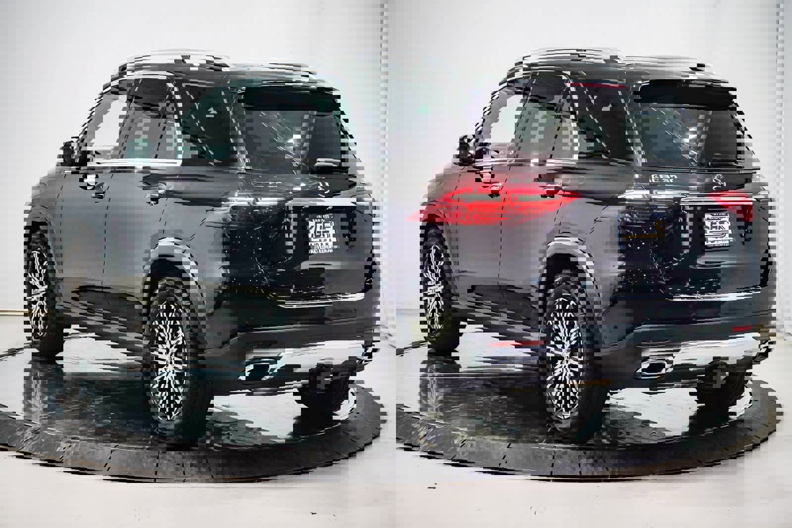 Used 2026 Mercedes-Benz GLE 350 4MATIC image 2