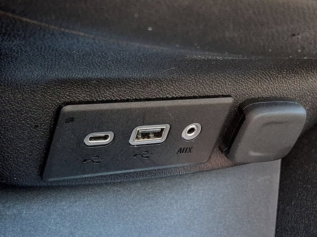 Used 2025 Chevrolet Malibu LT FWD image 25