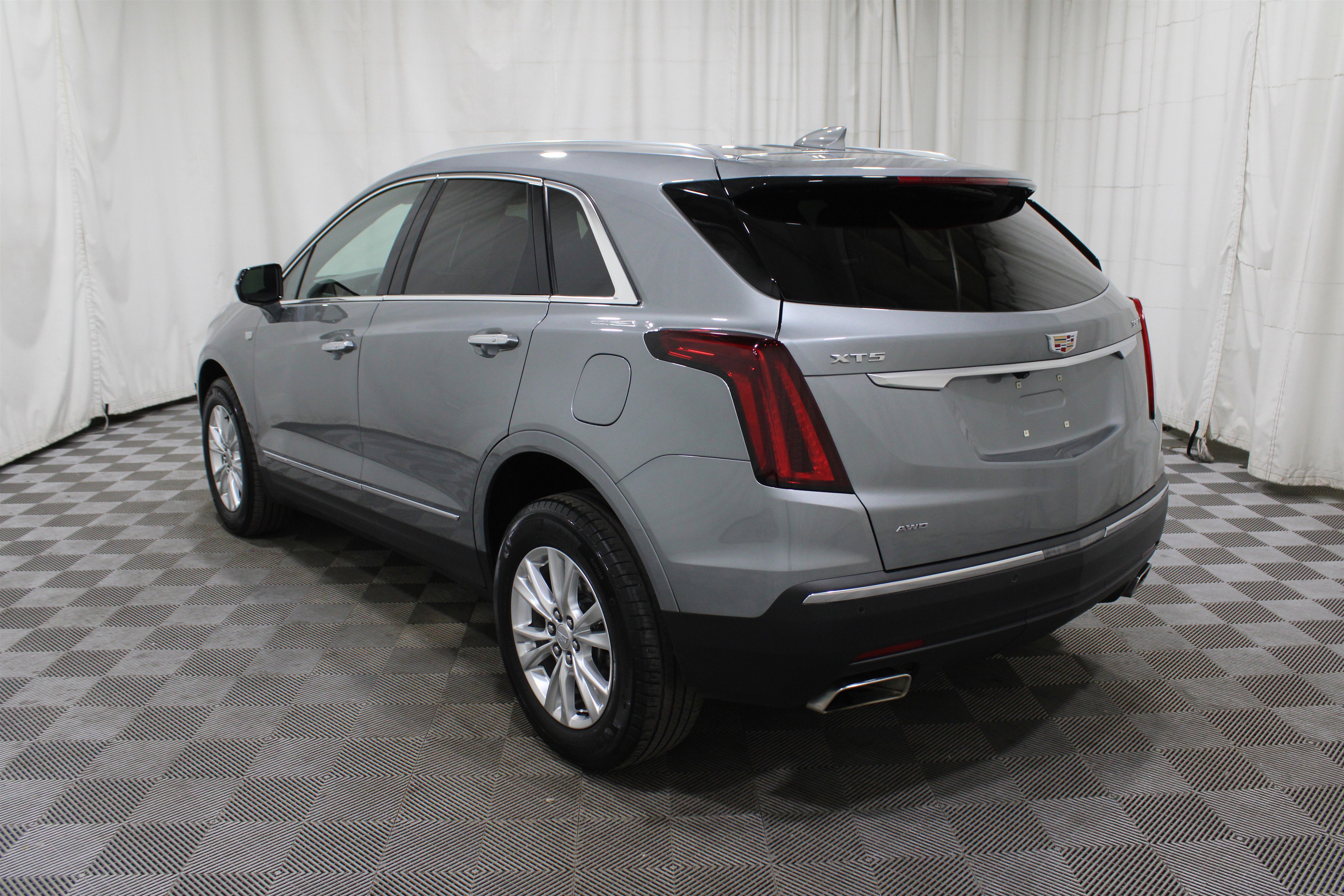 Certified 2024 Cadillac XT5 Luxury image 34
