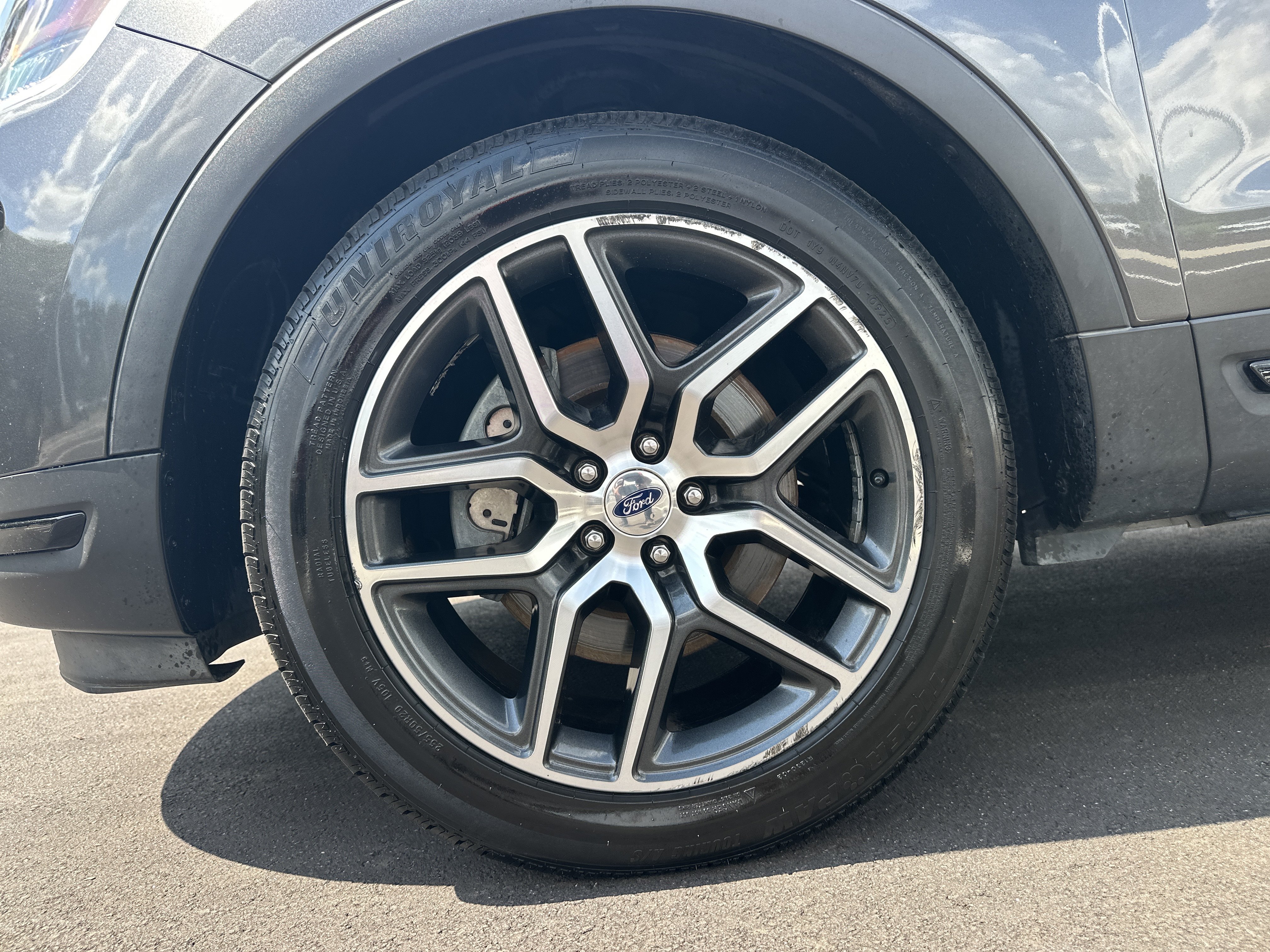 Used 2018 Ford Explorer Sport w/ Equipment Group 401A AWD/4WD image 12