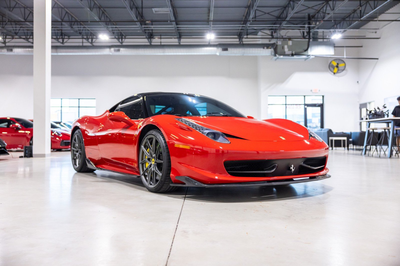 Used 2012 Ferrari 458 Italia Coupe RWD image 3