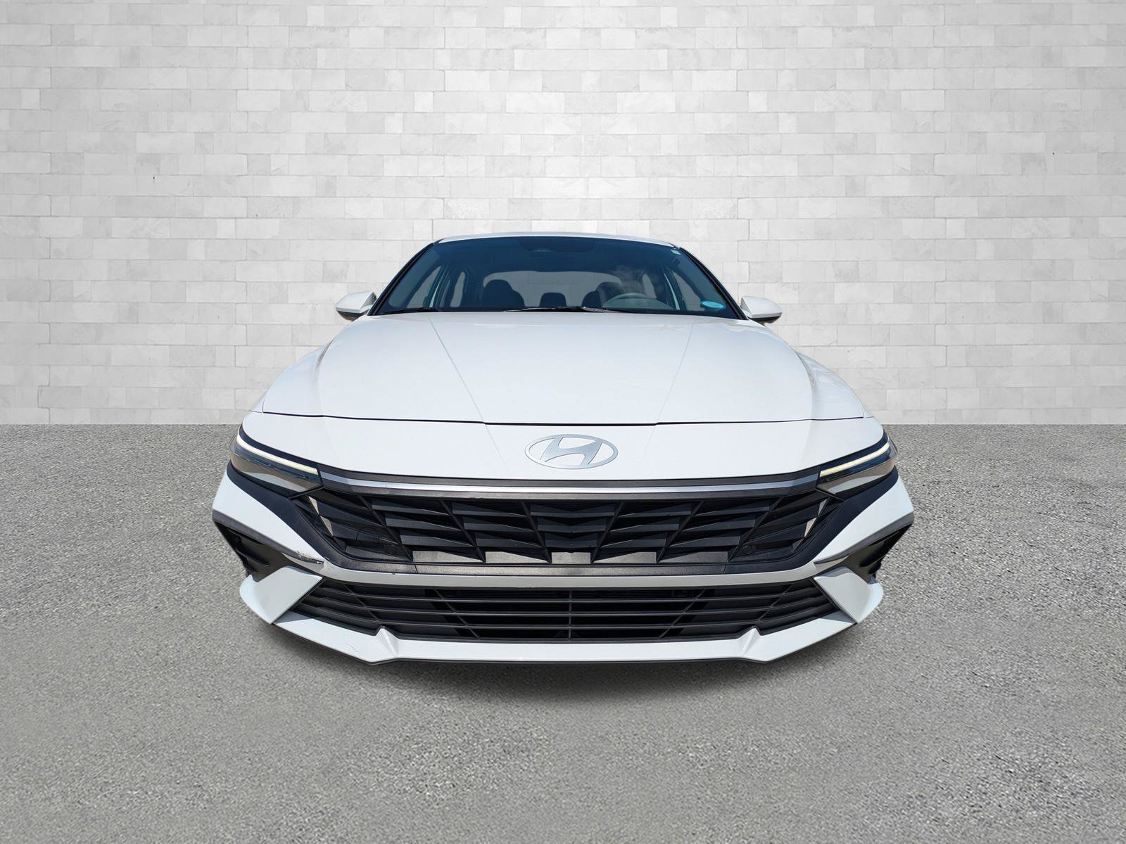 Certified 2024 Hyundai Elantra Blue FWD image 6