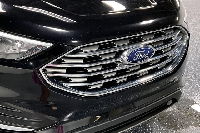 Used 2023 Ford Edge Titanium w/ Cargo Accessory Package AWD/4WD image 28