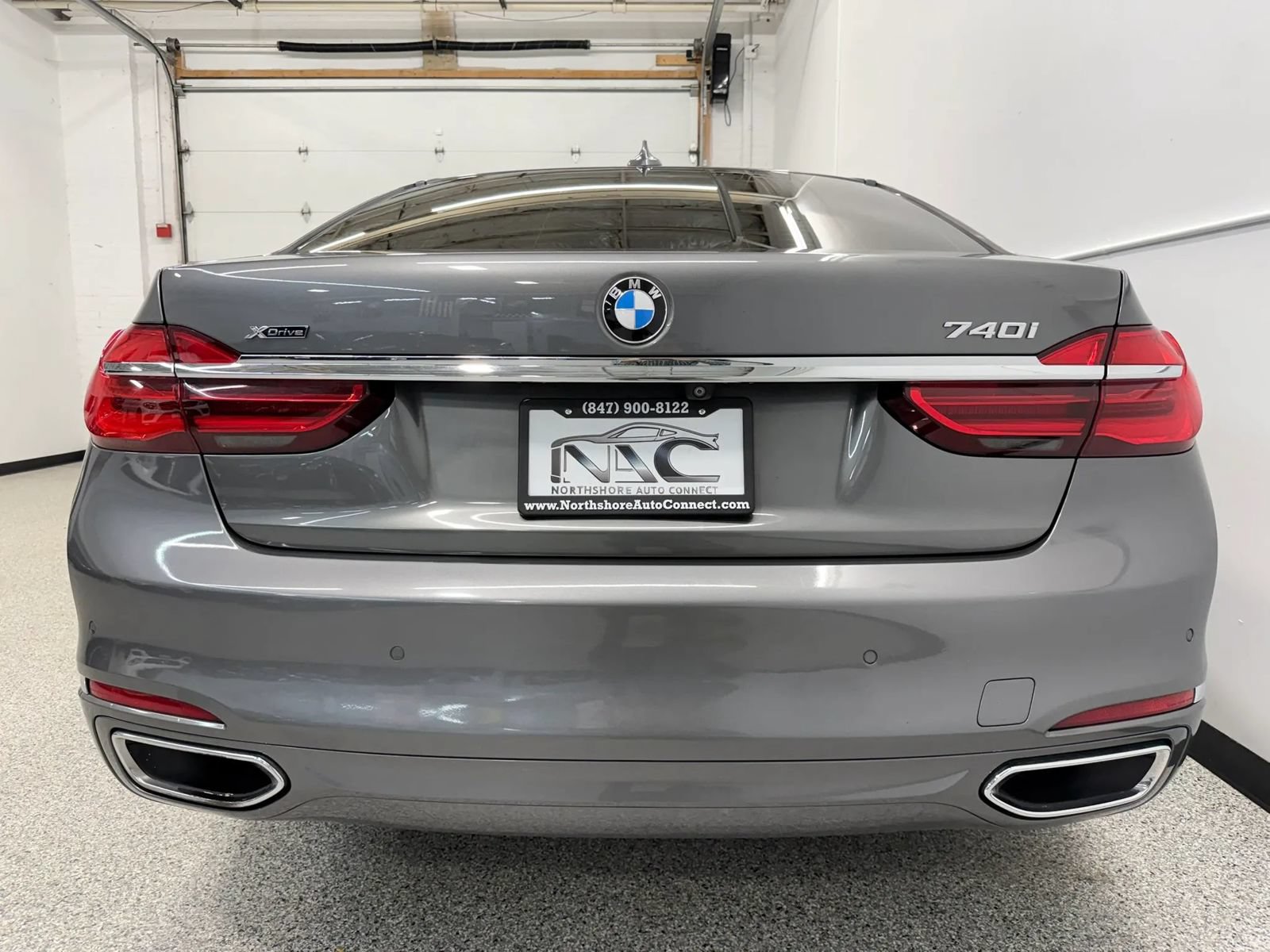 Used 2017 BMW 740i xDrive AWD/4WD image 5