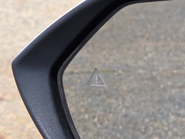 New 2026 Hyundai Elantra Limited FWD image 9