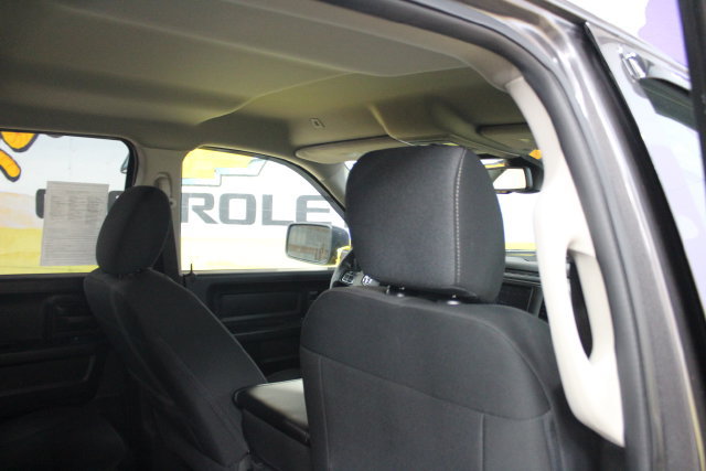 Used 2021 RAM 1500 Express w/ Wheel & Sound Group AWD/4WD image 10