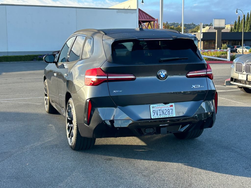 Used 2025 BMW X3 xDrive30i w/ Premium Package AWD/4WD image 3