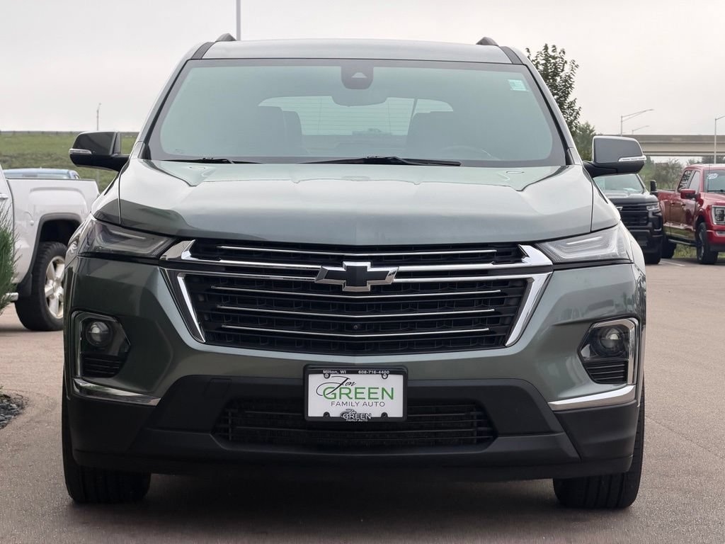 Used 2022 Chevrolet Traverse LT w/ LT Premium Package AWD/4WD image 6