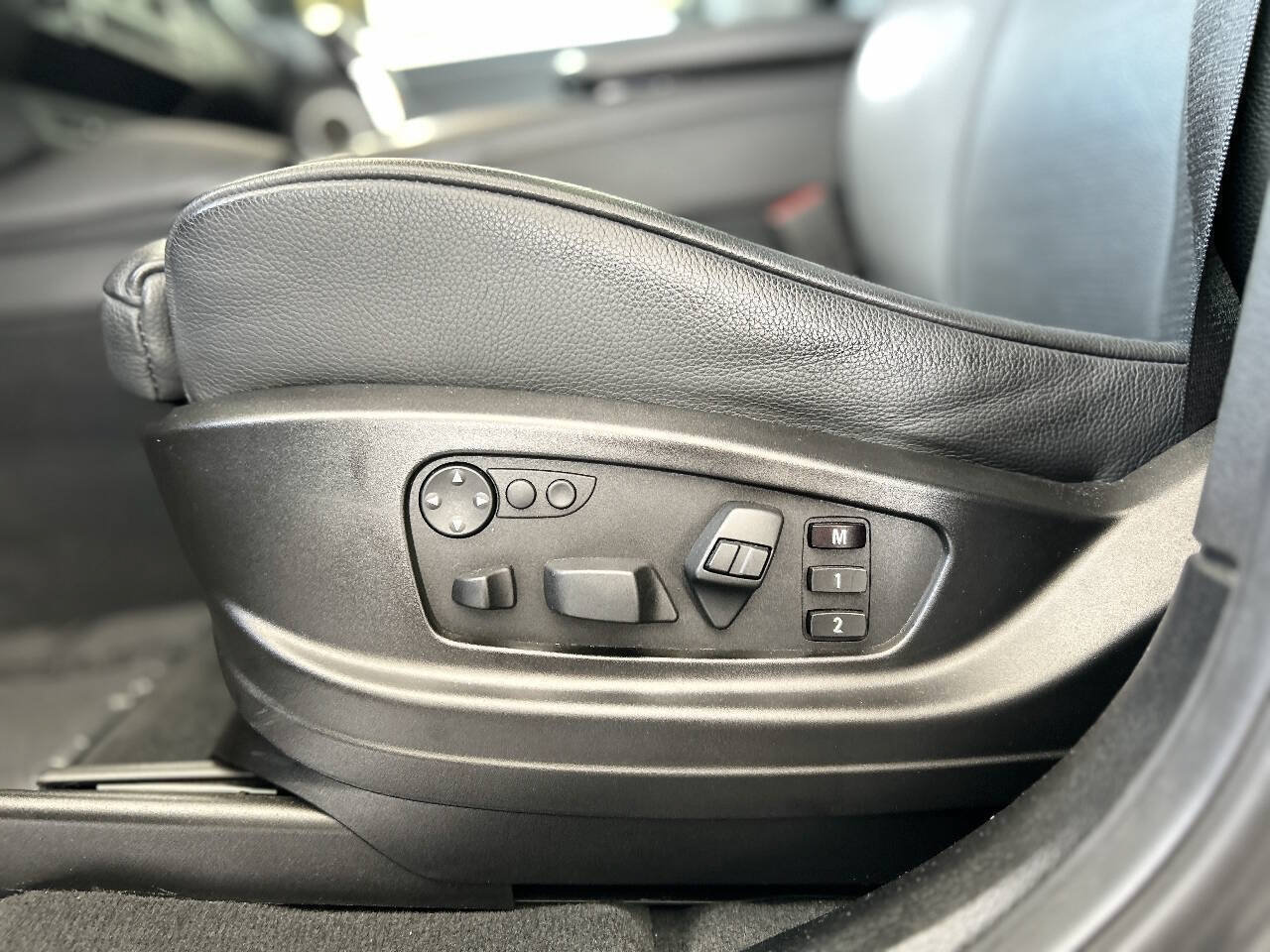Used 2010 BMW X6 M AWD/4WD image 43