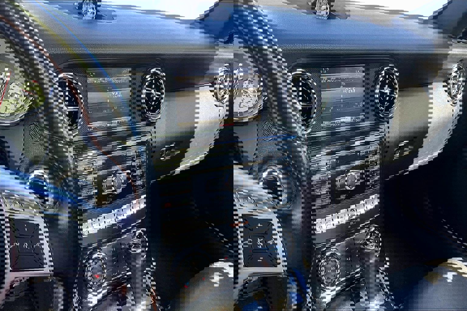 Used 2014 Mercedes-Benz SLK 350 image 4