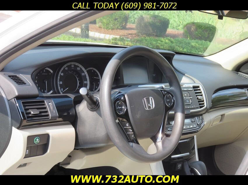 Used 2017 Honda Accord LX image 29