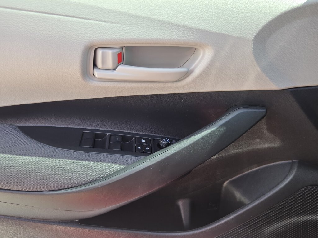 Used 2024 Toyota Corolla LE FWD image 27