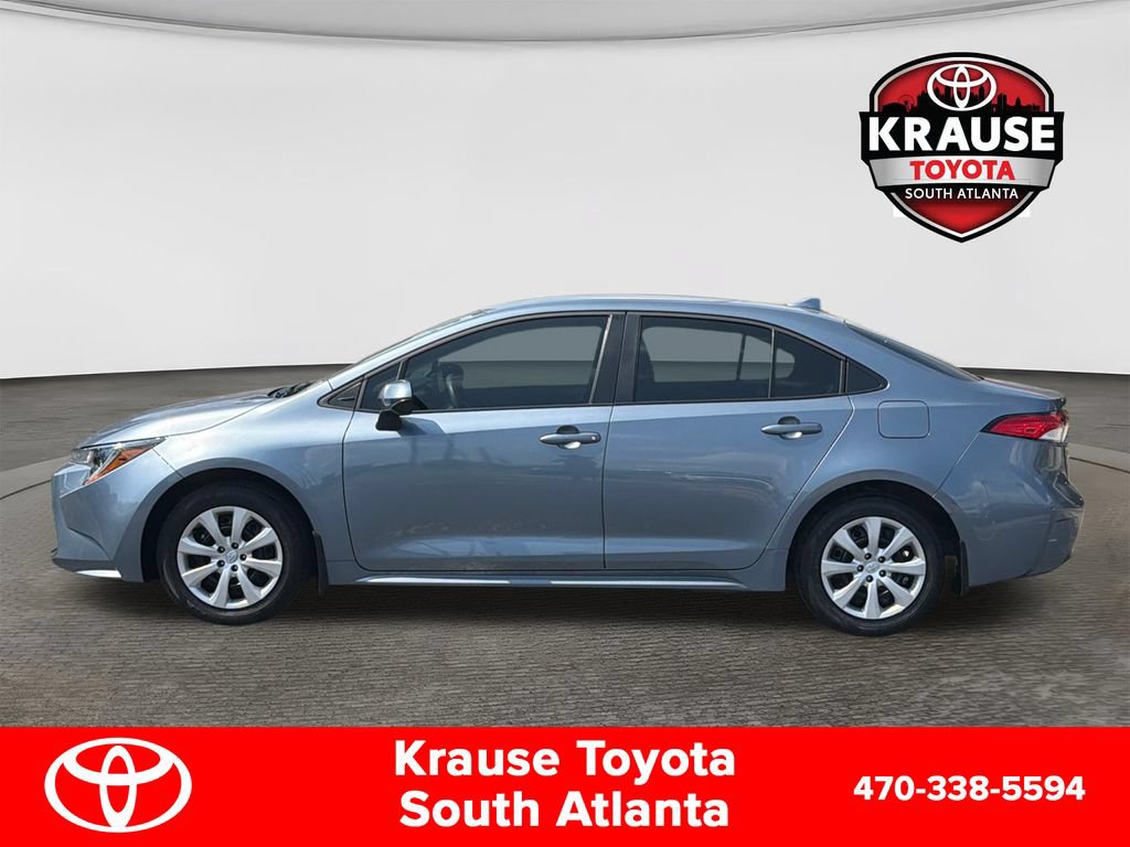 Used 2026 Toyota Corolla LE FWD image 4