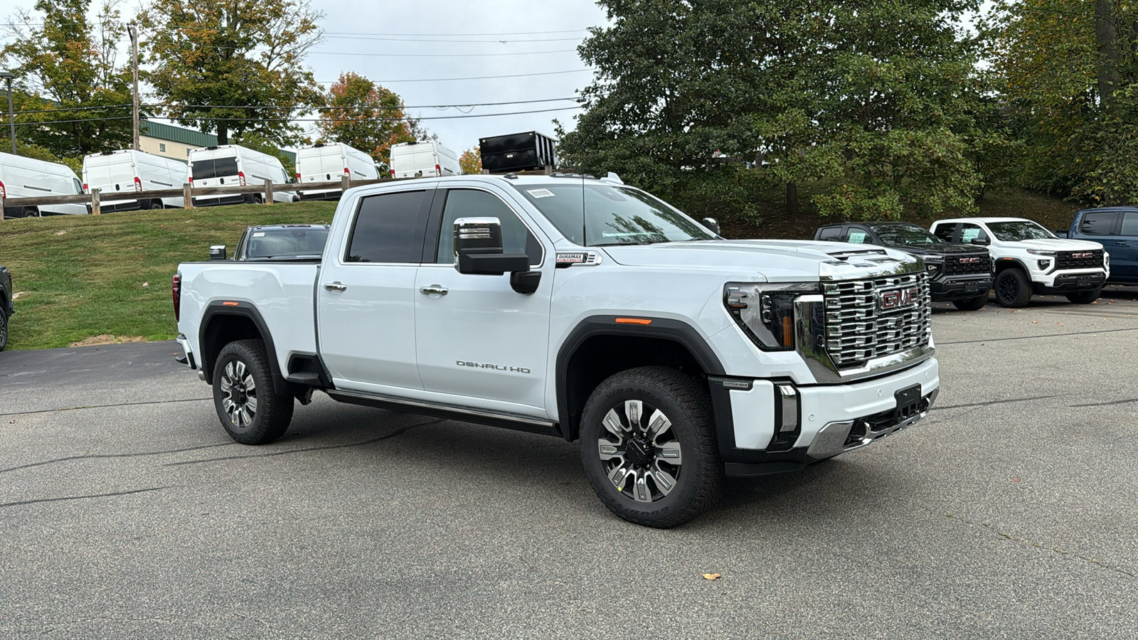New 2026 GMC Sierra 2500 Denali w/ Denali Reserve Package image 2