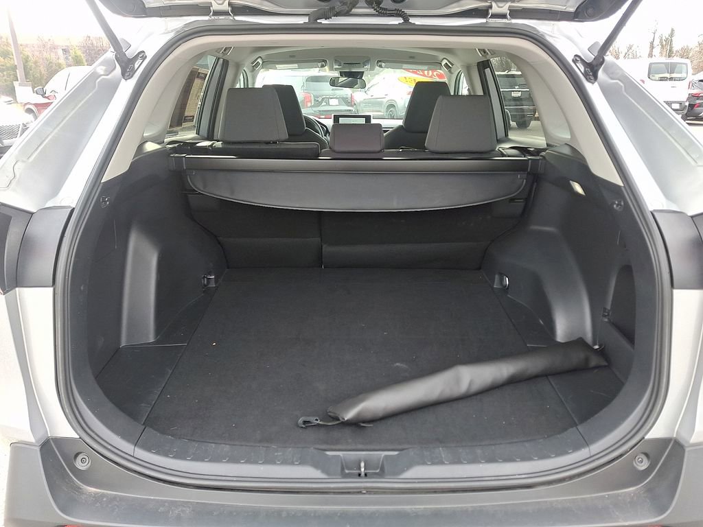 Used 2024 Toyota RAV4 XLE image 27