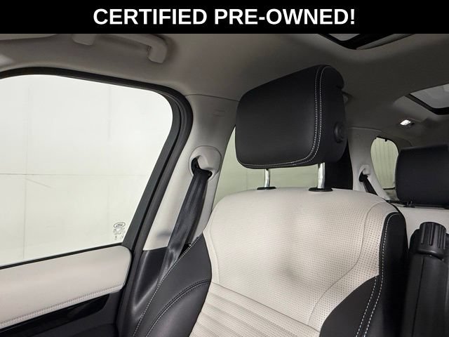 Certified 2025 Land Rover Discovery S AWD/4WD image 21