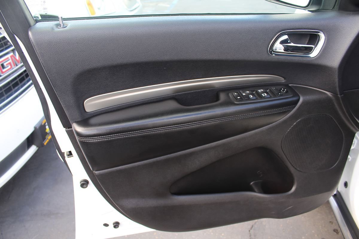 Used 2018 Dodge Durango SXT w/ 3rd Row Seating Group AWD/4WD image 14