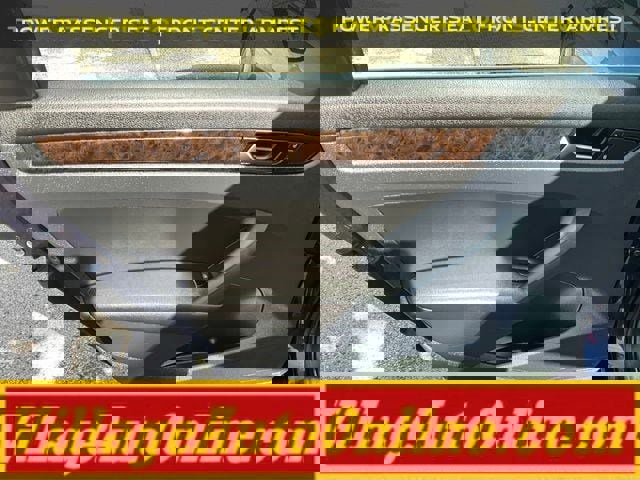 Used 2014 Volkswagen Passat 1.8T SEL Premium image 31