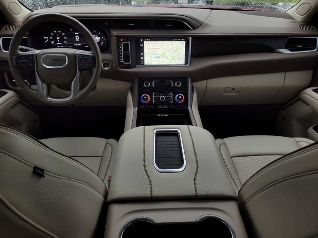 Used 2024 GMC Yukon XL Denali AWD/4WD image 14