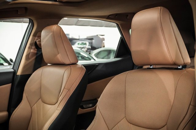Used 2024 Lexus NX 300h AWD w/ Luxury Package image 10
