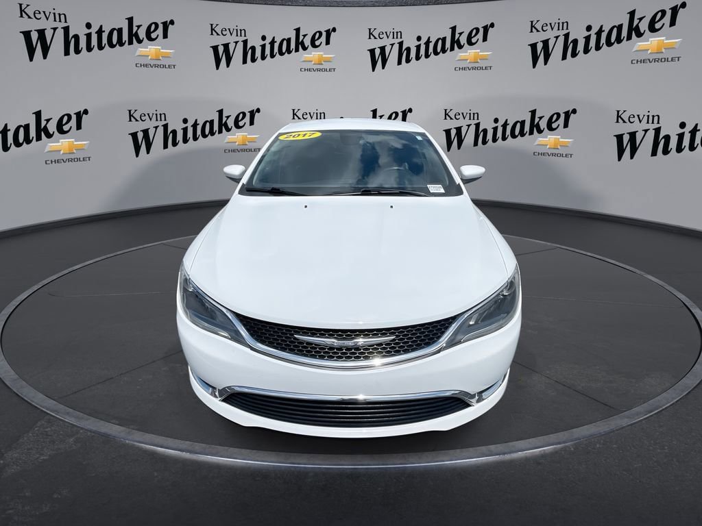 Used 2017 Chrysler 200 Limited Platinum FWD image 3