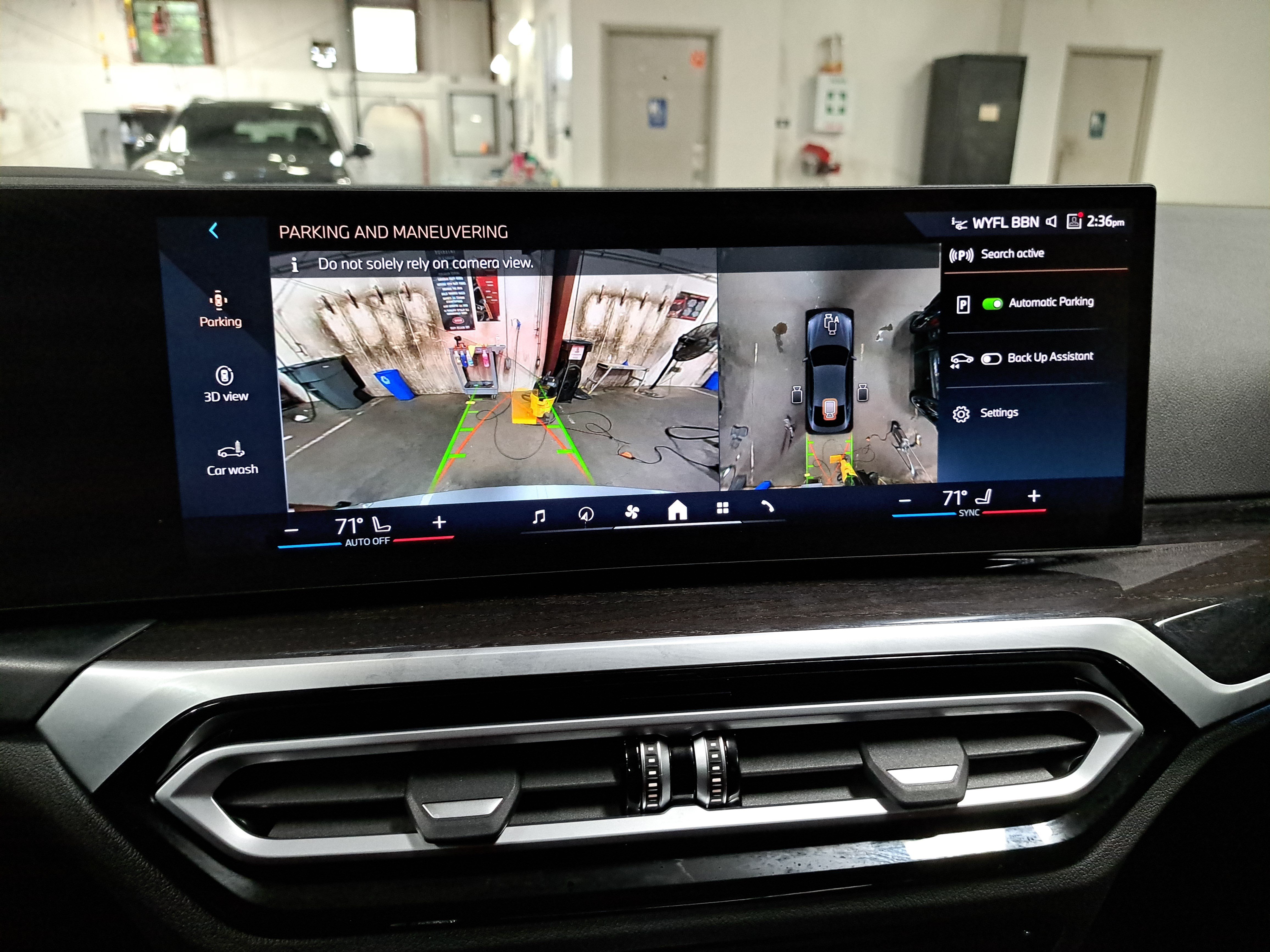Certified 2024 BMW i4 eDrive35 w/ Premium Package RWD image 26