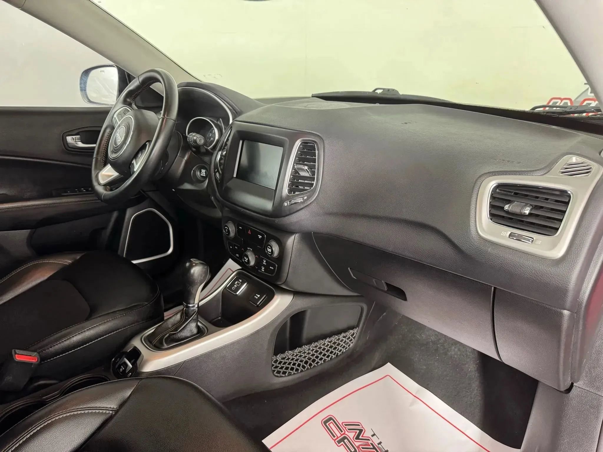 Used 2019 Jeep Compass Latitude w/ Popular Equipment Group FWD image 12