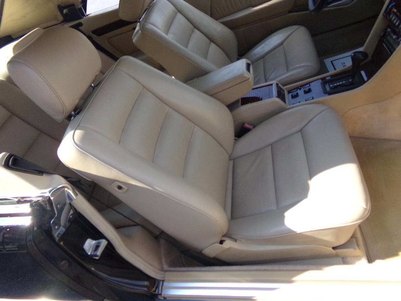 Used 1994 Mercedes-Benz E 320 Convertible image 55