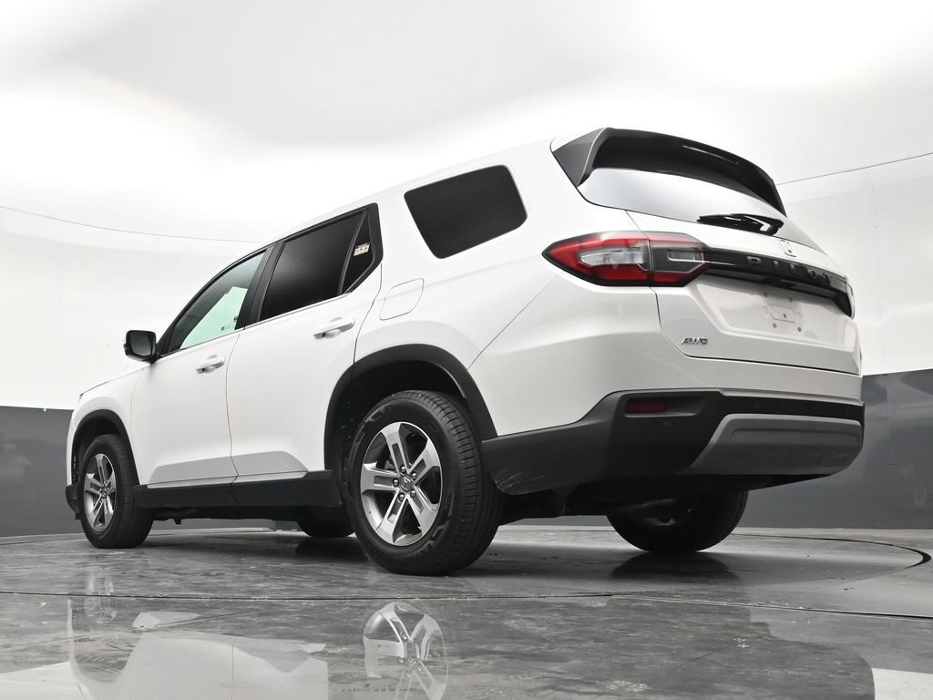 Used 2025 Honda Pilot EX-L image 22
