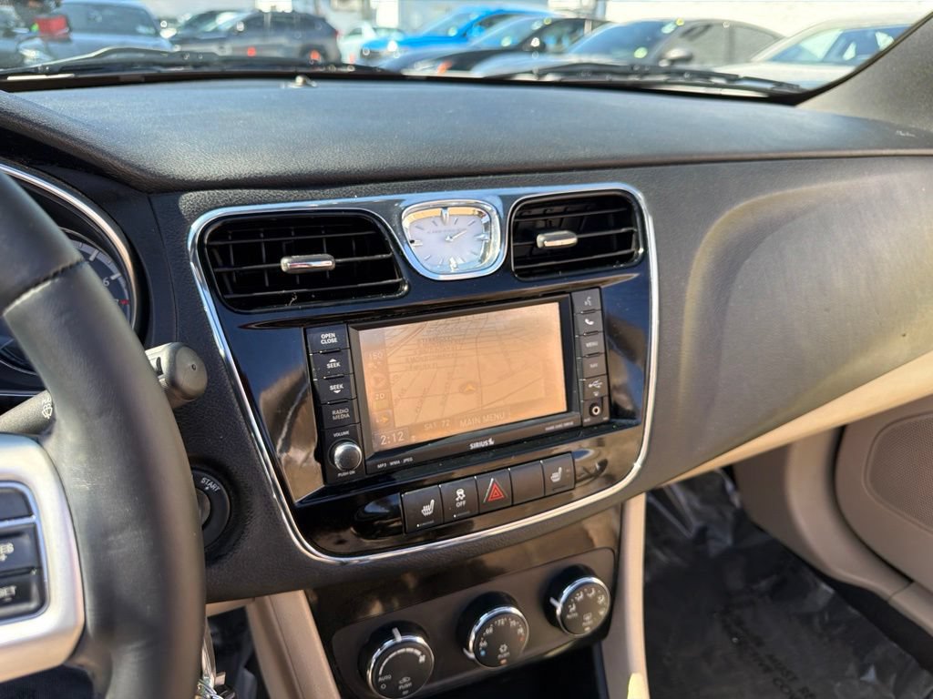 Used 2013 Chrysler 200 Limited FWD image 26