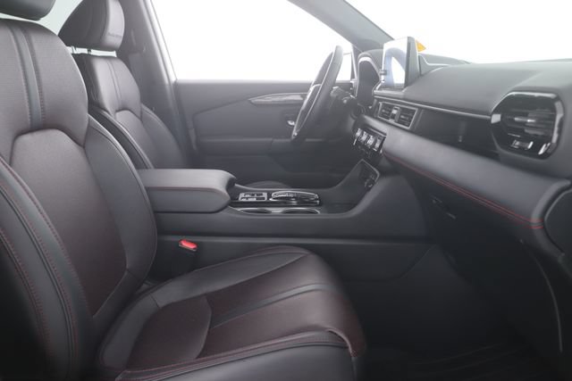 Used 2025 Honda Pilot Black Edition image 34