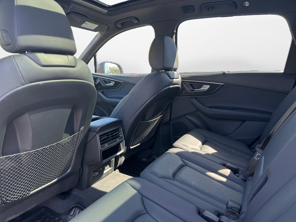 Used 2023 Audi Q7 3.0T Prestige w/ Prestige Package image 15