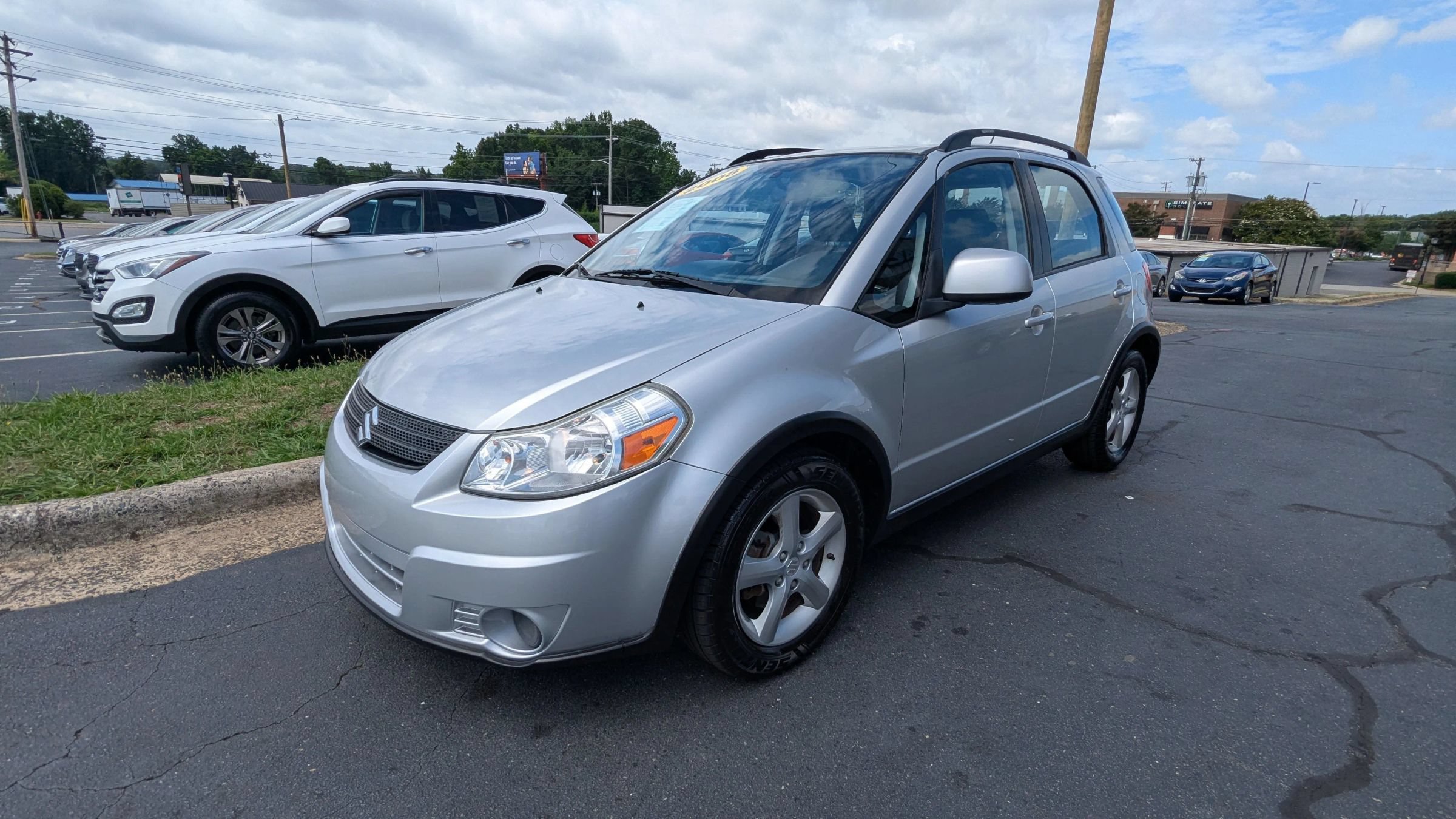 Used 2008 Suzuki SX4 AWD Hatchback image 3