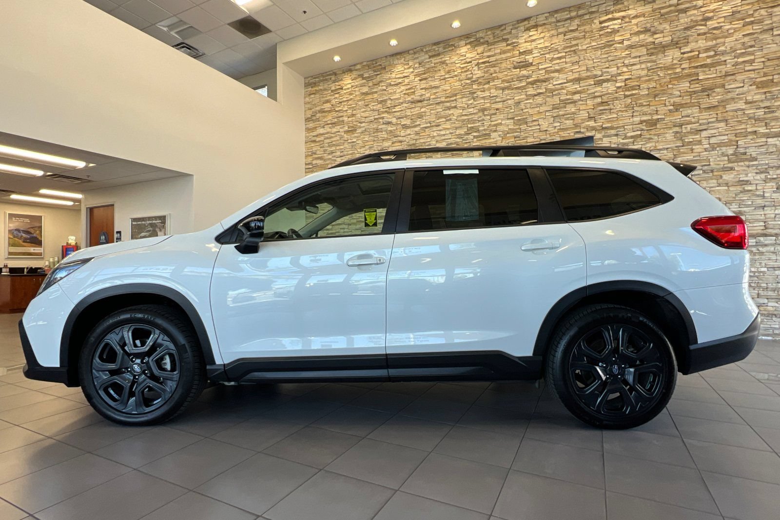 Certified 2024 Subaru Ascent Onyx Edition AWD/4WD image 2